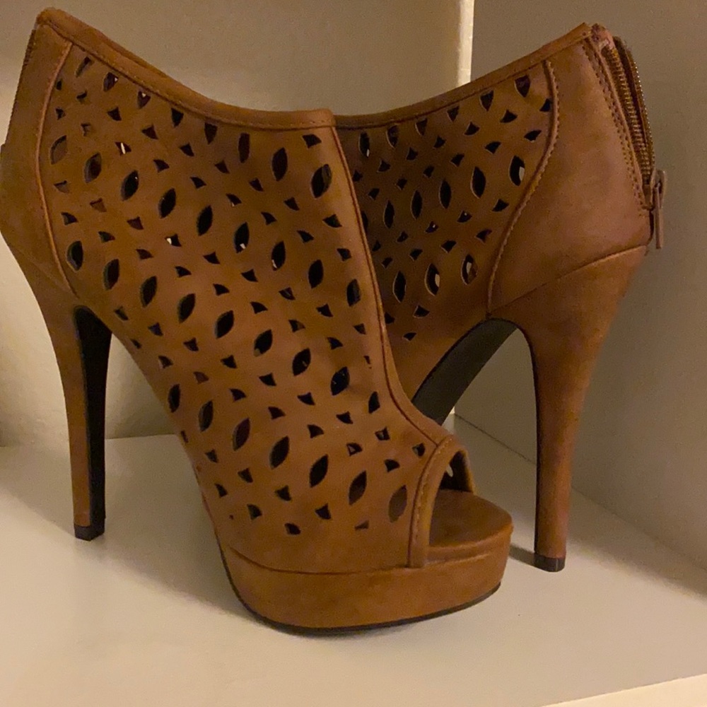 Diamond Peep heels